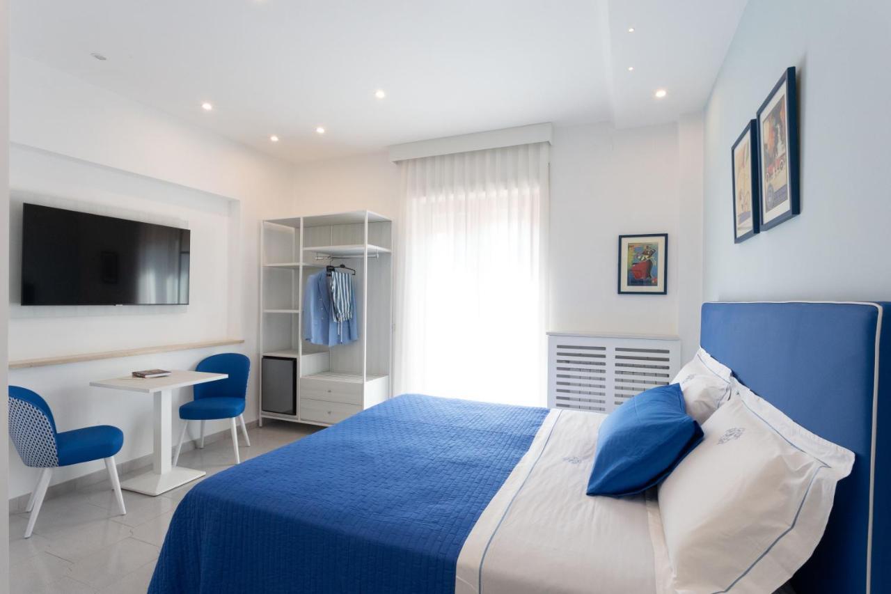 Tofani Apartment - Luminoso Con Terrazzo Panoramico Сорренто Екстер'єр фото