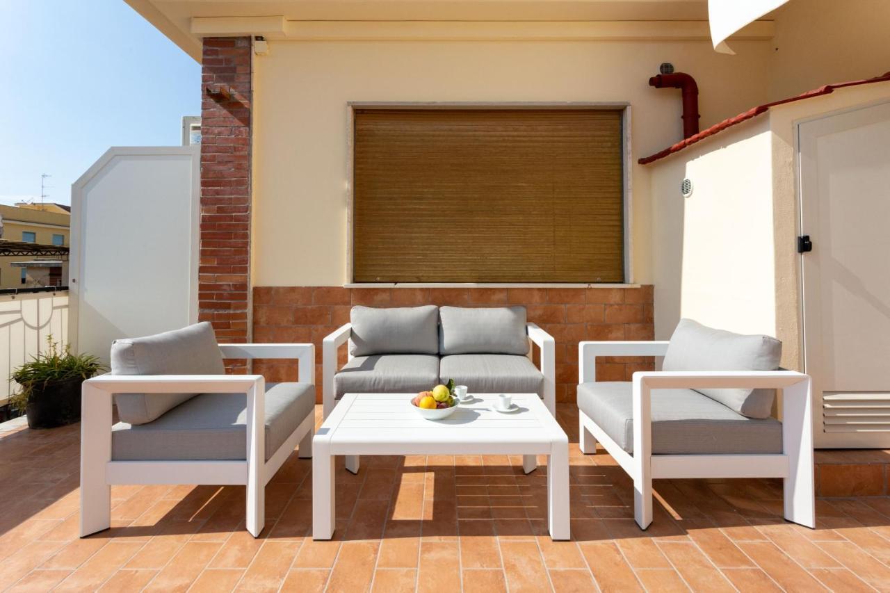 Tofani Apartment - Luminoso Con Terrazzo Panoramico Сорренто Екстер'єр фото