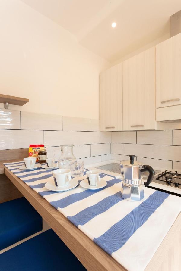 Tofani Apartment - Luminoso Con Terrazzo Panoramico Сорренто Екстер'єр фото