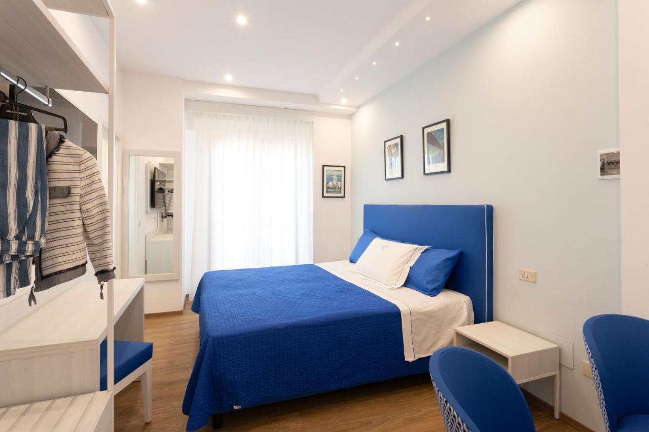 Tofani Apartment - Luminoso Con Terrazzo Panoramico Сорренто Екстер'єр фото