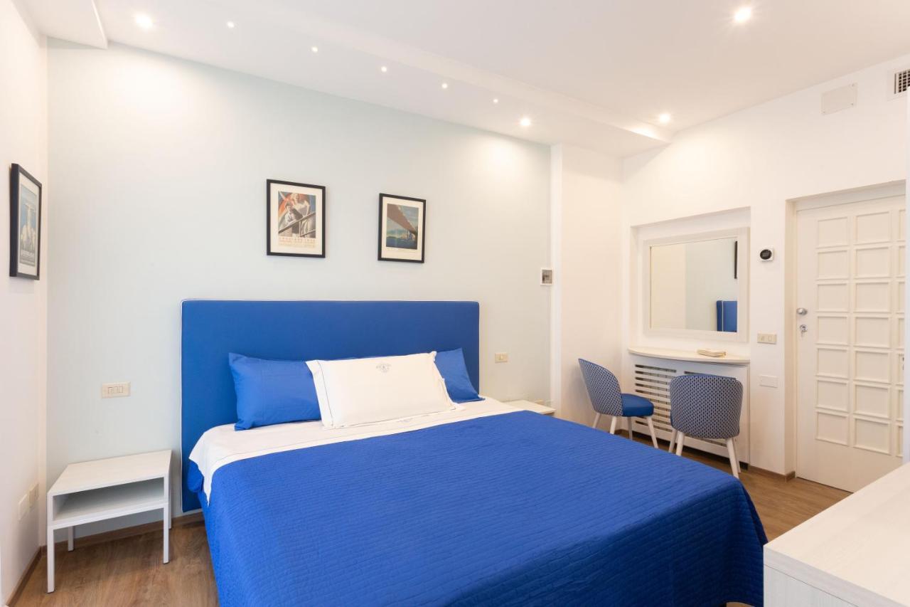 Tofani Apartment - Luminoso Con Terrazzo Panoramico Сорренто Екстер'єр фото