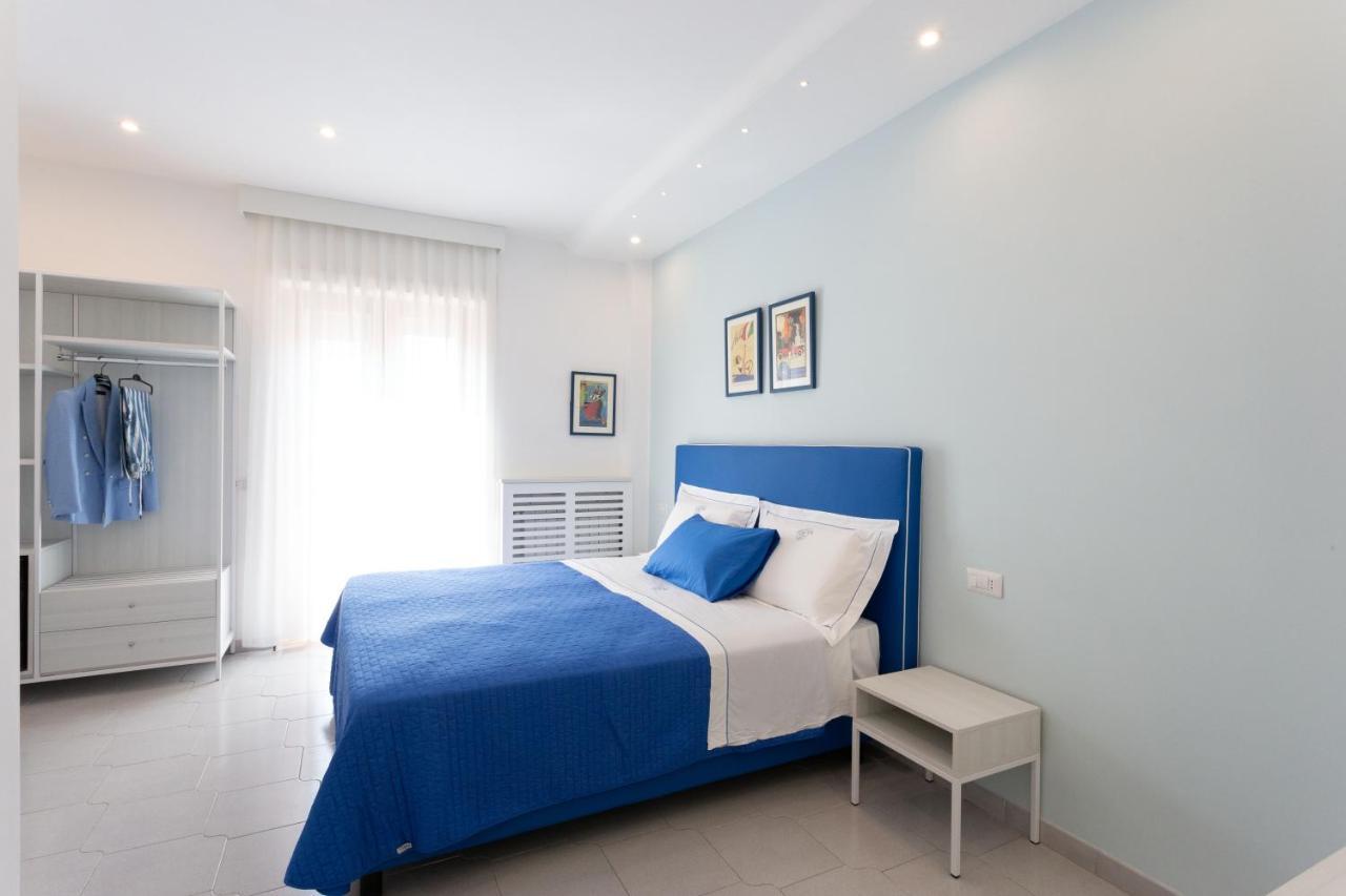 Tofani Apartment - Luminoso Con Terrazzo Panoramico Сорренто Екстер'єр фото