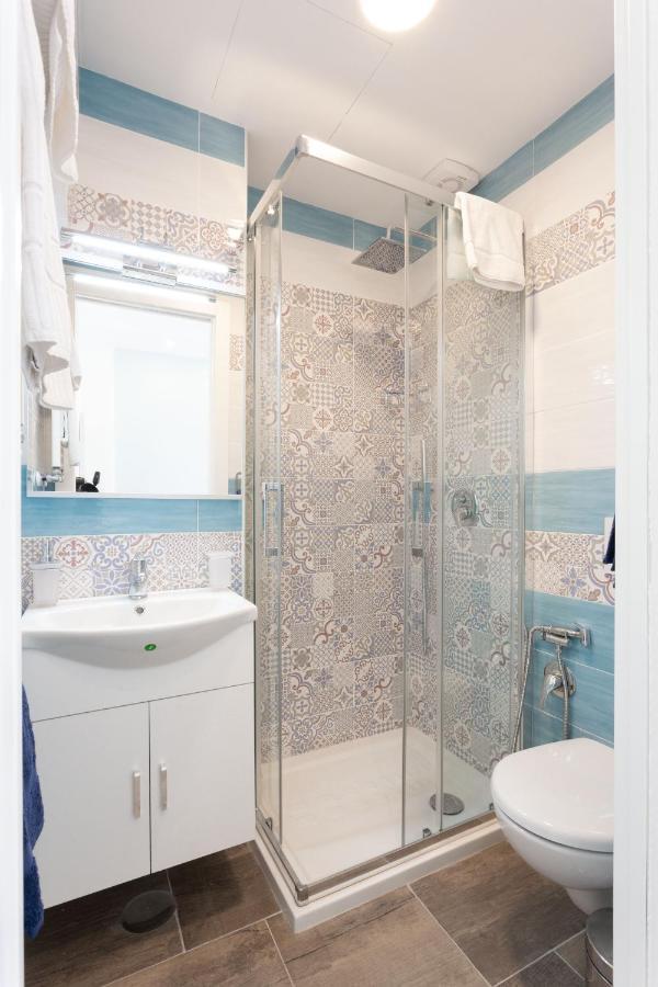 Tofani Apartment - Luminoso Con Terrazzo Panoramico Сорренто Екстер'єр фото
